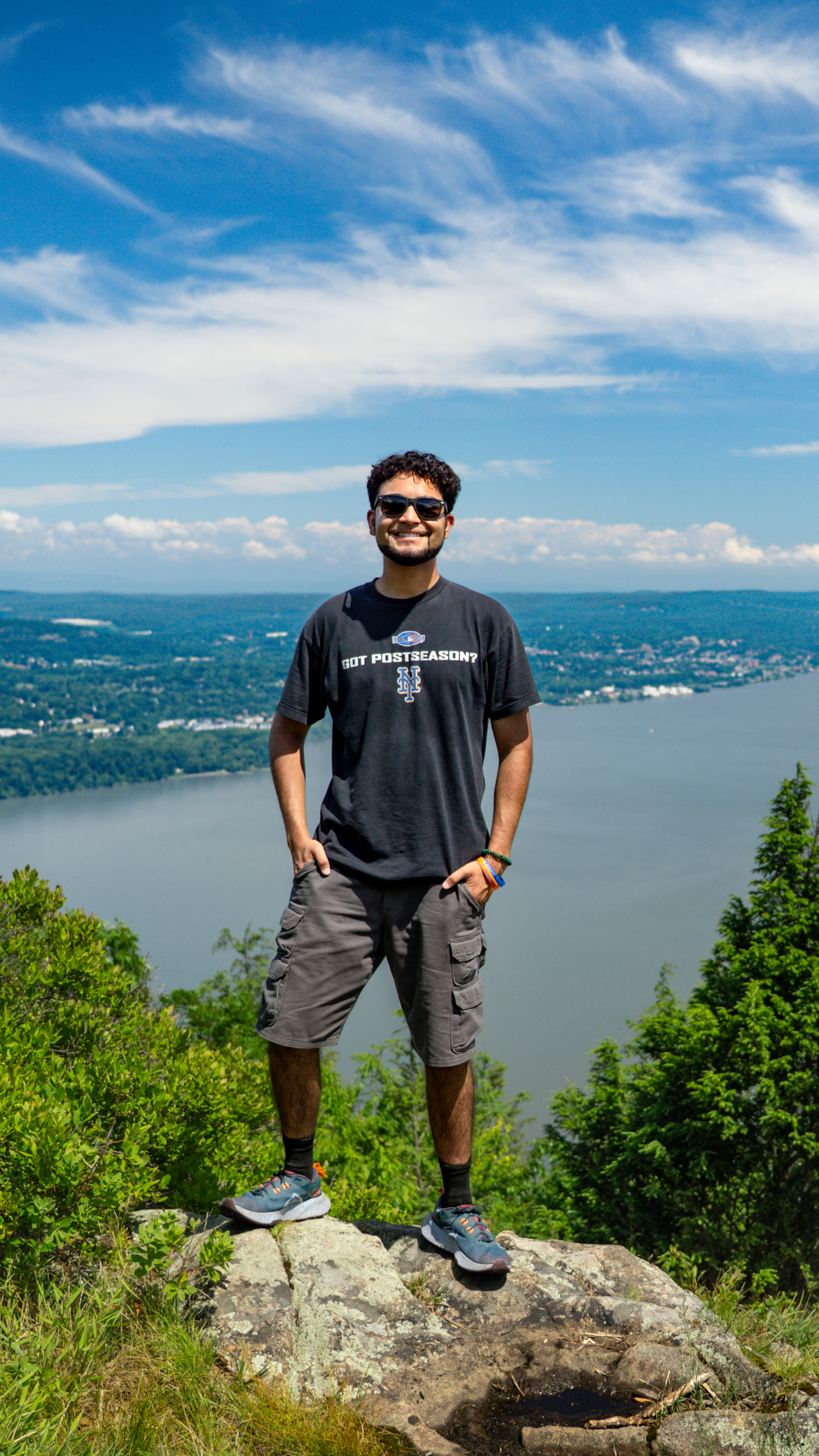 Jonathan Varghese headshot